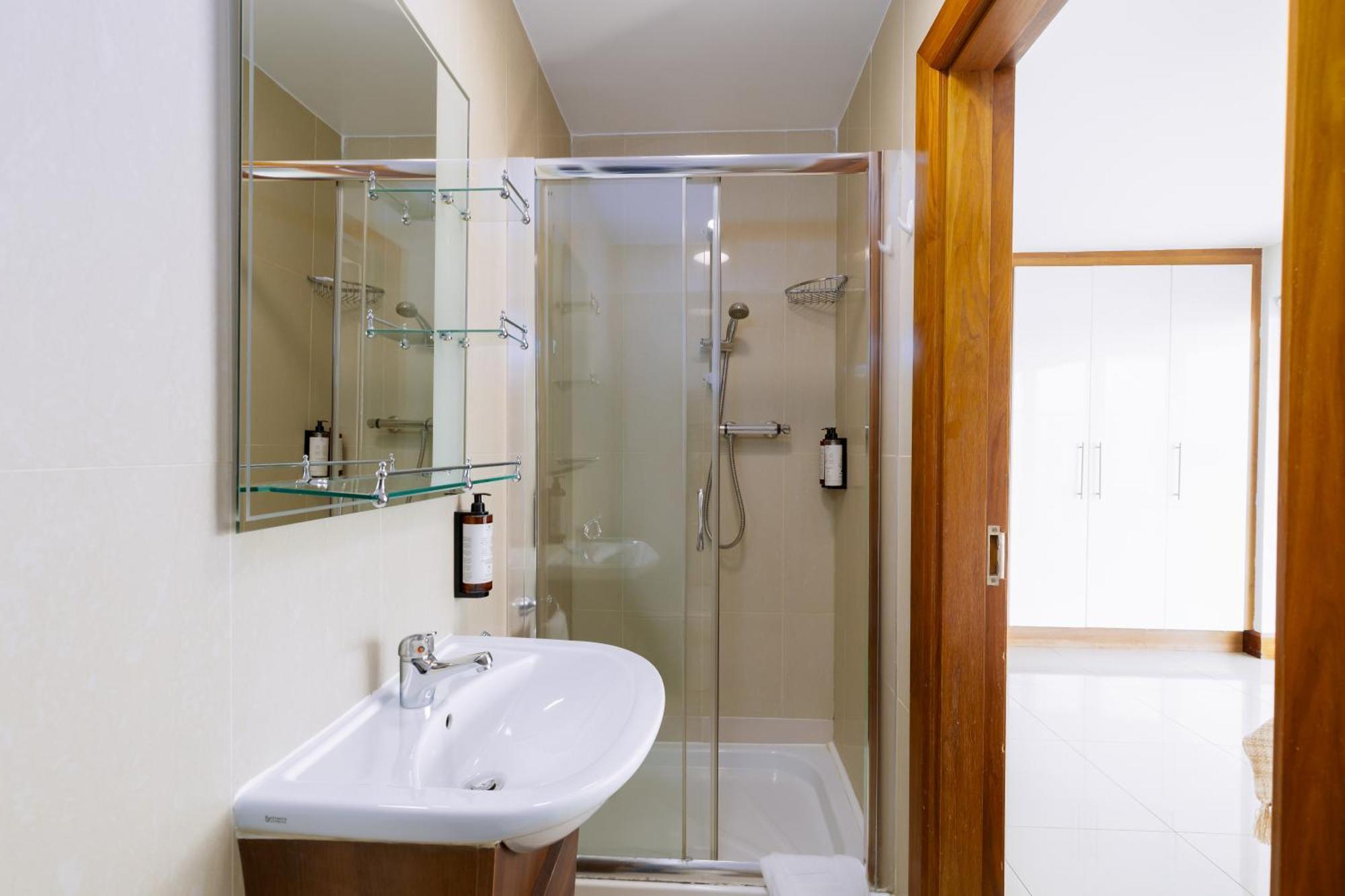 Tur An Tsaile - Galway Lakeside Apartments Luaran gambar