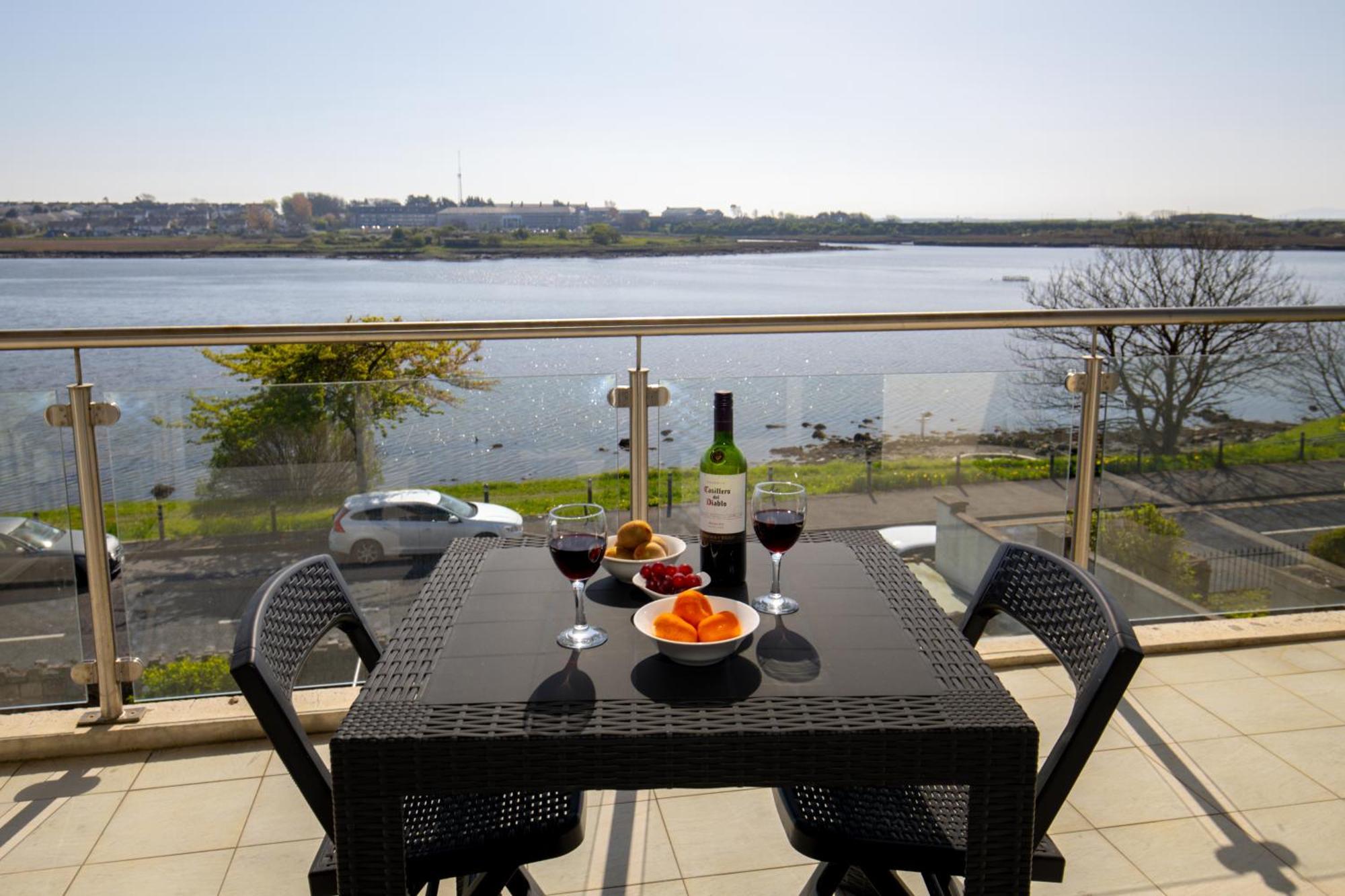 Tur An Tsaile - Galway Lakeside Apartments Luaran gambar